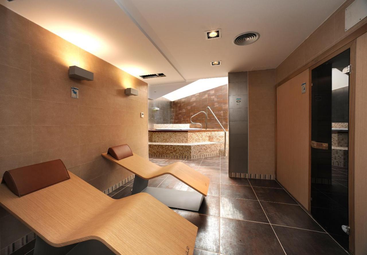 Leo Deluxe Punta Umbria (Adults Only) Apartment ภายนอก รูปภาพ